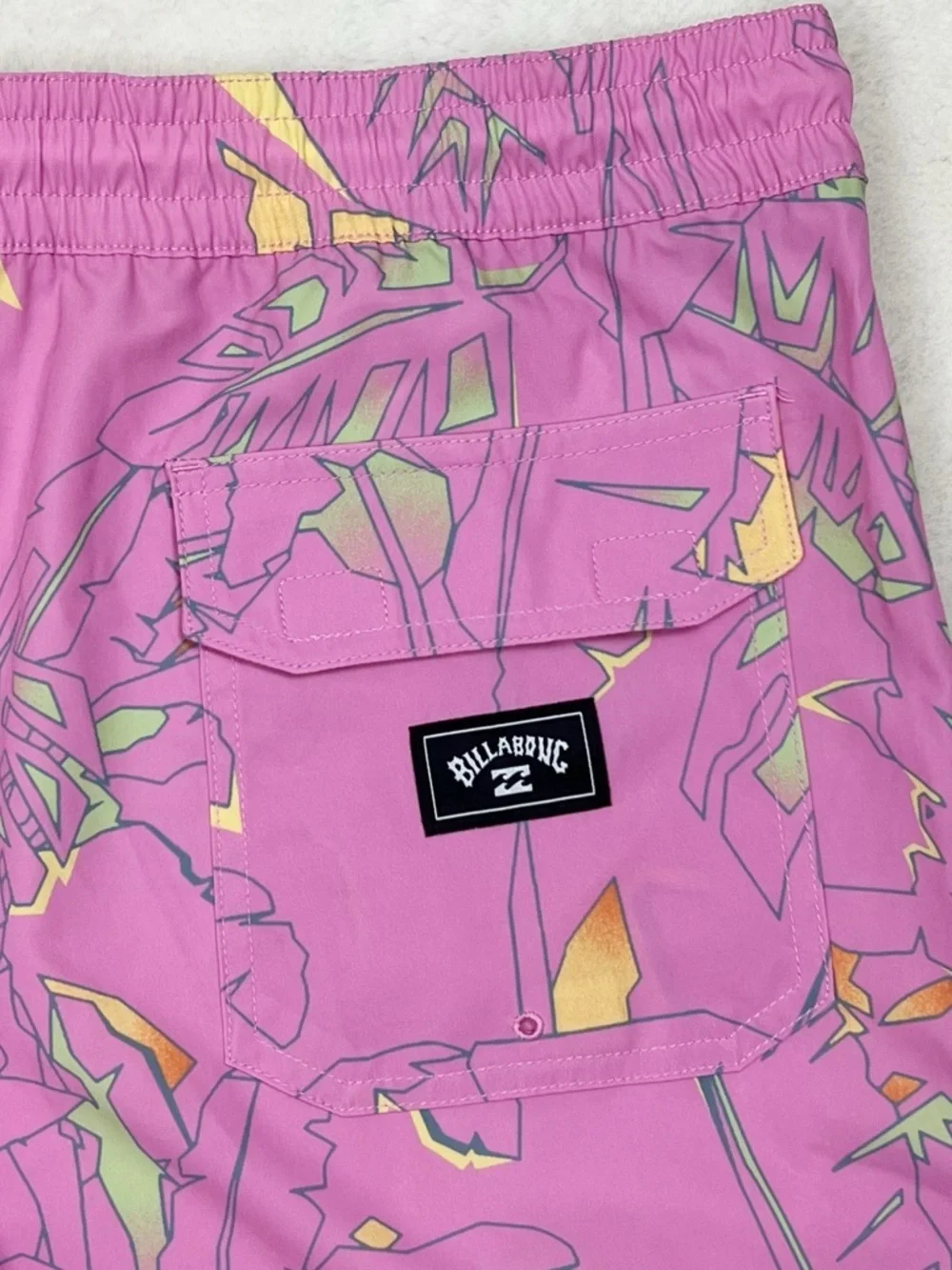 NEW Billabong Men's Pink Palm-Print Swim Trunks Pink
